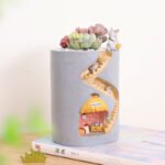 Factory direct selling Hedgehog House resin succulent flower pot creative micro landscape hydroponic flower pot desktop pot wholesale - Image 3