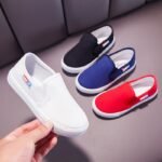 Children's canvas shoes girls' shoes new breathable sneakers boys kindergarten white shoes slip-on casual shoes