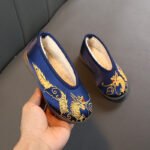 Boys' embroidered cloth shoes - Image 4