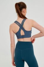 Sport Bra Criss-Cross Back