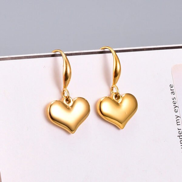 E136 Wholesale Japanese small love cute simple glossy peach heart solid ear hook earrings titanium steel plated 18 gold