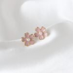 E147 Japanese style fresh literary earrings pink purple flower pearl earrings simple trendy versatile earrings for women - Image 3