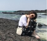 Japanese Xinsen women's retro small bag cotton and linen woven women's bag one-shoulder oblique span bucket bag tassel drawstring beach bag - Image 4