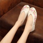 Han suit embroidered shoes - Image 3