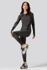 Skiing Thermal Base Layer Set - Image 2