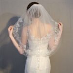 New wedding veil Europe and the United States double-layer short section with hairbrush exquisite silver silk lace lace veil factory wholesale