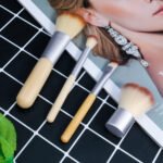 O.TWO.O 4pcs Makeup Makeup Set Brush Bamboo Handle Loose Powder Brush Eye Shadow Brush Even Powder Brush Beauty Tools 9966 - Image 2