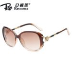 2024 New Women Sunglasses Fashion UV Protection Sunglasses Pearl Women Sunglasses Manufacturers Wholesale 8845 - Image 3