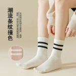 Socks women's cotton autumn and winter mid-leg socks women's cotton parallel bar striped casual sports cotton socks Zhuji women's socks wholesale - Image 2
