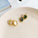 Self-designed copper-plated real gold S925 silver needle geometric oval earrings women's irregular earrings shell earrings T102 - Image 2