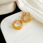 Copper-plated real gold European and American retro fashion earrings personality geometric wide face hollow earrings trend new earrings T274 - Image 6