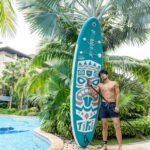 Standing beginner surfboard