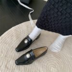 2022 autumn new slip-on loafers trendy pointed toe small leather shoes women's commuting flat bottom temperament all-match single shoes - Image 2