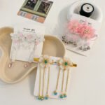 Girls' antique headwear - Image 3