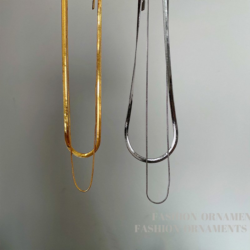 O1CN01BthKcy1zYYjykBxSa_2212610826726-0-cib.jpg European and American style double layered personality copper material short sweater chain design sense necklace temperament snake chain necklace female T190 - Image 1