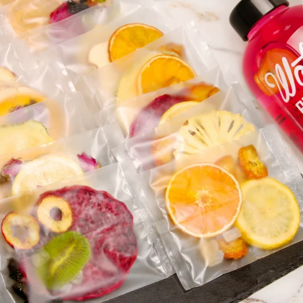 Fruit tea, tea bags, various flavors, kumquat and passion fruit tea, brewed flower tea, freeze-dried lemon slices, soaked in water, and cold brewed tea
