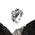 Korean version of ins cold wind personality black irregular texture French lava niche design opening index finger female