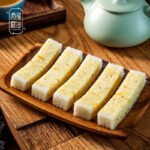 Breakfast food White Peach Oolong Gorgon Bazhen Pastry Heart-style Healthy Pastry Soft Waxy Osmanthus Cake Hangzhou Specialty