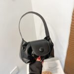 Pure color bag women 2022 new trendy Korean version simple shoulder Messenger bag spring and summer new small fresh saddle bag