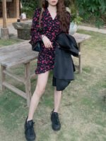 Vetiver thirteen lines 2023 spring new V-neck drawstring small design long-sleeved floral dress female ins - Image 4