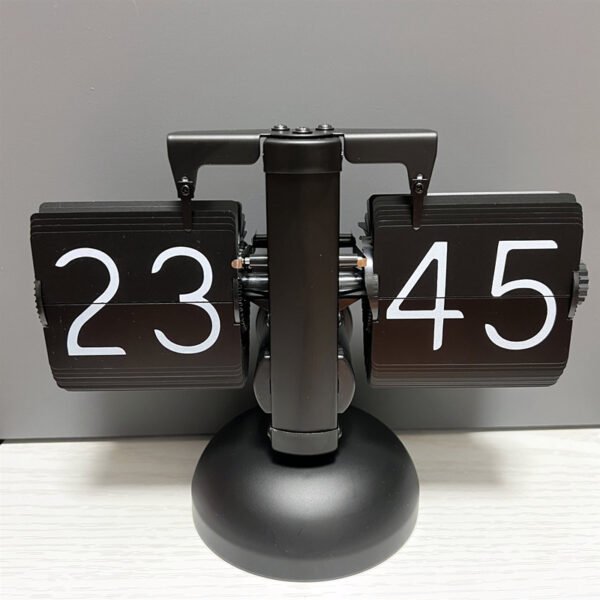 Cross-border hot selling European-style retro page-turning clock simple desktop mechanical automatic page-turning clock 24 hours display desk clock