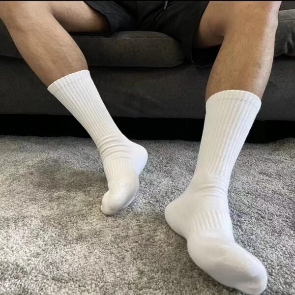 Men's socks, towel bottom, autumn and winter, thickened sports and leisure, hot spring, summer, thin basketball, white women's stockings