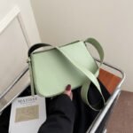 Hong Kong style fashion handbag women's bag new 2022 spring foreign style shoulder bag trendy fashion armpit small square bag - Image 4