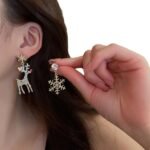 2025 New Trend Christmas Tree Earrings: Niche Design Bow Temperament Stud Earrings High-end Earrings - Image 5