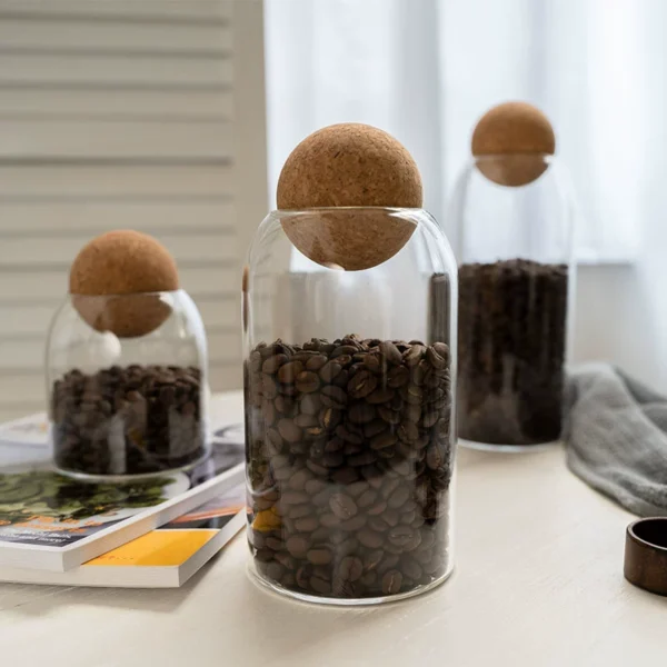 Round heat-resistant glass coffee bean powder sealed jar with cork