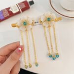 Girls' antique headwear - Image 4