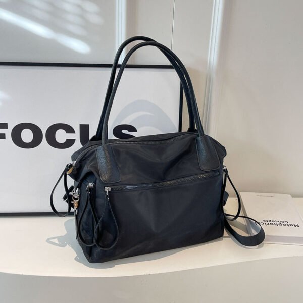 2024 New Crossbody Bag Bag Women's Nylon Cloth Solid Color Tote Bag Large Capacity Commuter Armpit Bag Shoulder Bag