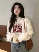 Sweet Japanese cotton long-sleeved t-shirt female design sense niche cartoon autumn upper clothes loose inner bottoming shirt