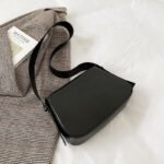 Hong Kong style fashion handbag women's bag new 2022 spring foreign style shoulder bag trendy fashion armpit small square bag - Image 7