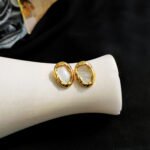 Self-designed copper-plated real gold S925 silver needle geometric oval earrings women's irregular earrings shell earrings T102 - Image 4
