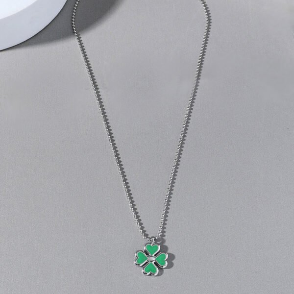 Four-leaf clover pendant men's necklace ball chain simple wild necklace