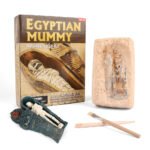 Iwow children's educational treasure toy set ancient egypt archaeology mummy diy hand excavation toys wholesale