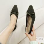 2023 women's knitted princess shoes new bowknot flying knitted single shoes commuting trend shallow mouth slip-on women's shoes - Image 9