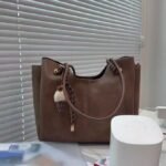 Three-fold tote oversized bag women's autumn and winter textured commuter handbag shoulder bag 2025 new - Image 2