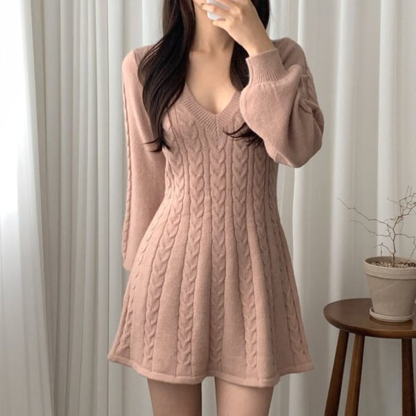 Chic temperament twist knitting dress women 2022 autumn and winter new lantern mid-length waist V-neck sweater women