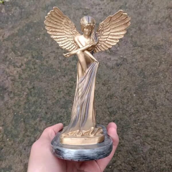 Independent station new redemption angel European family round table living room decoration resin creative sculpture resin crafts