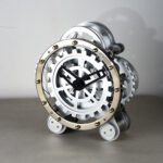 European retro mechanical gear clock home bipod table clock desktop stainless steel simple creative table clock table clock - Image 2
