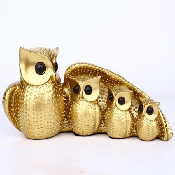 Modern minimalist family of four owl resin ornaments animal creative living room wine cabinet home decoration crafts