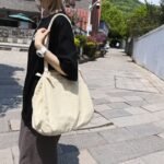One-shoulder canvas bag female tote bag summer ins Japanese simple large-capacity college students class commuting handbag - Image 4
