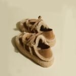 Women's 2022 autumn and winter new lace-up warm cotton shoes two-wear commuter peas shoes with flat bottom and fleece - Image 3