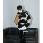 Crew neck vintage loose sweater - Image 4