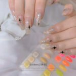 Aha dream big and small stars cute manicure stickers crescent moon starburst Japanese gold and silver black and white nail stickers decorations - Image 2
