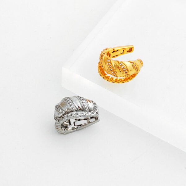 Copper European and American personality metal texture wide-faced double-layer ear clip without ear hole temperament cold style ear bone clip T822