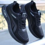 Soft sole wear-resistant men's shoes 2025 autumn and winter men's leather casual shoes dirt-resistant waterproof shoes comfortable and lightweight sneakers for men