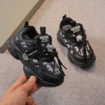 Children's shoes, boys' sports shoes, cross-border children's shoes, Korean version, leather surface, breathable, middle and large children's running shoes, boys' mesh shoes - Image 2