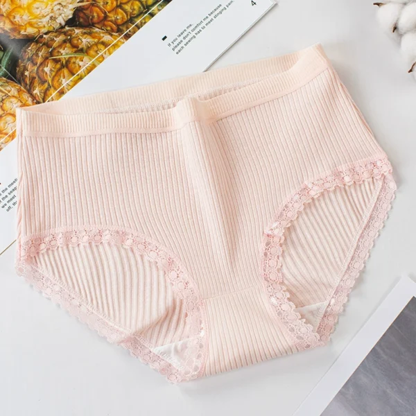Factory direct sales of women's cotton quality girls' triangle bottoms women's underwear high waist plus size pants lace edge middle waist